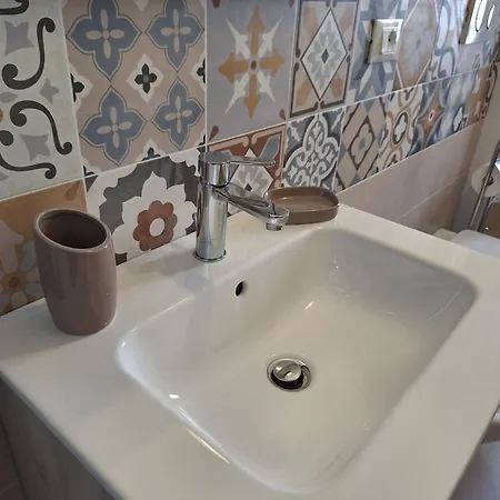 A Due Passi Dal Mare - Serapo