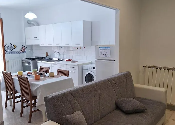 A Due Passi Dal Mare - Serapo Appartement